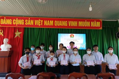 Lễ tuyên dương cháu ngoan Bác Hồ